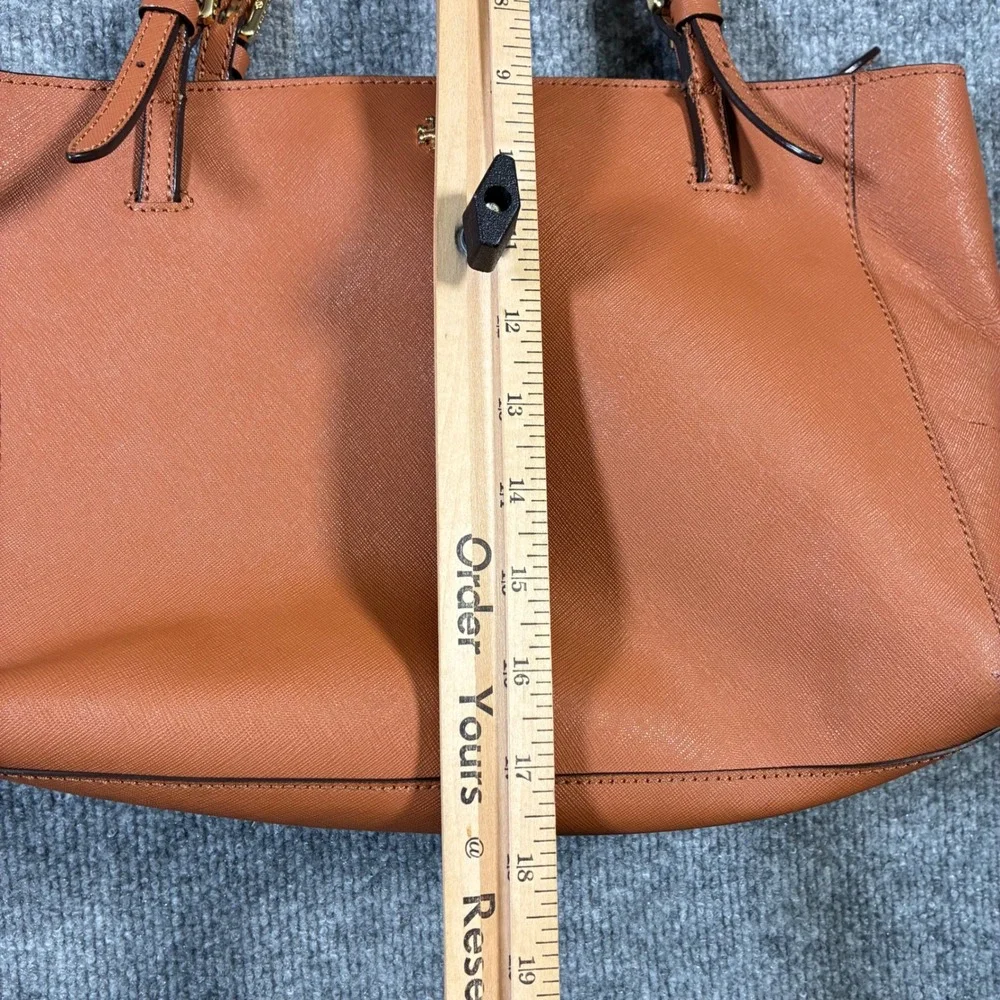 Tory Burch tory burch